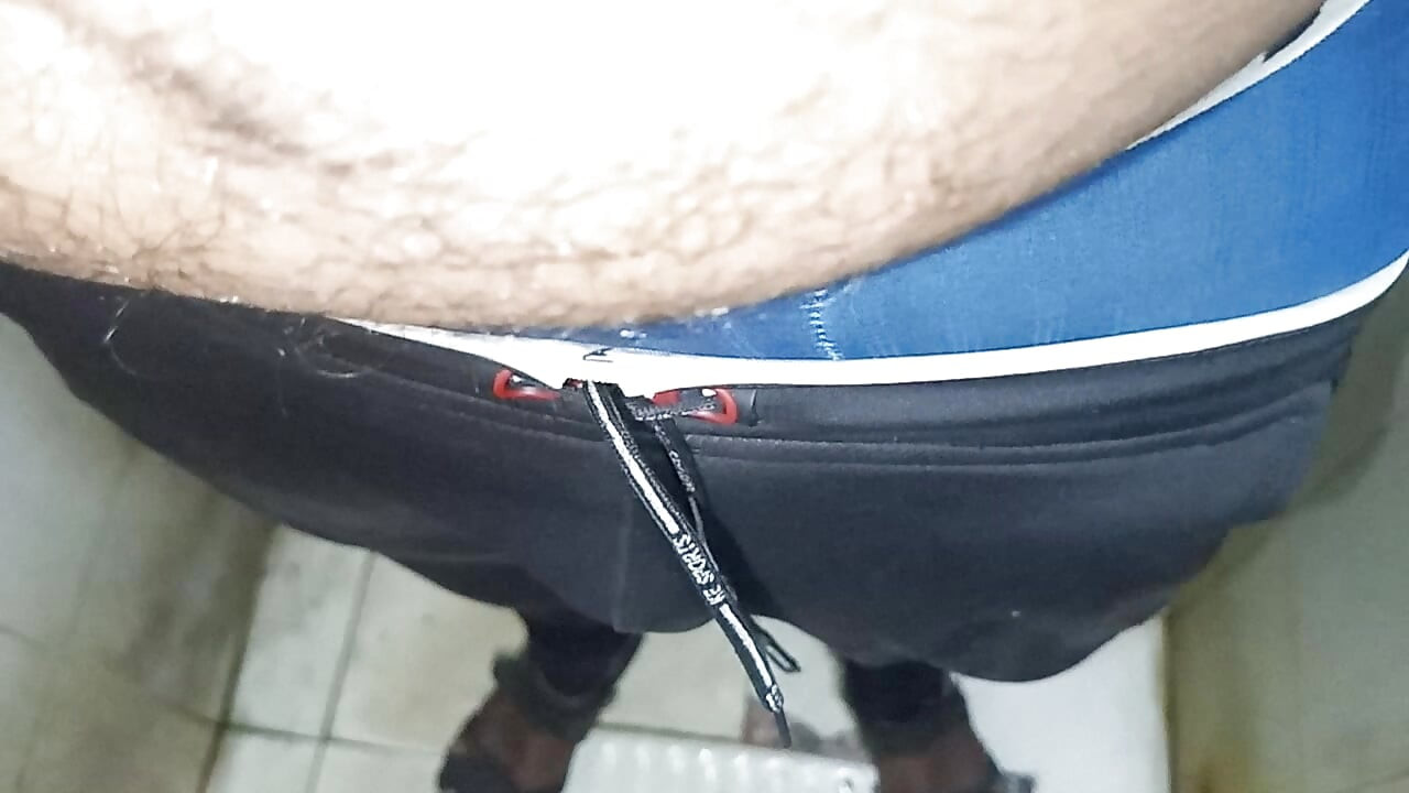 Tôi là người Ấn Độ ngực to bú và hôn