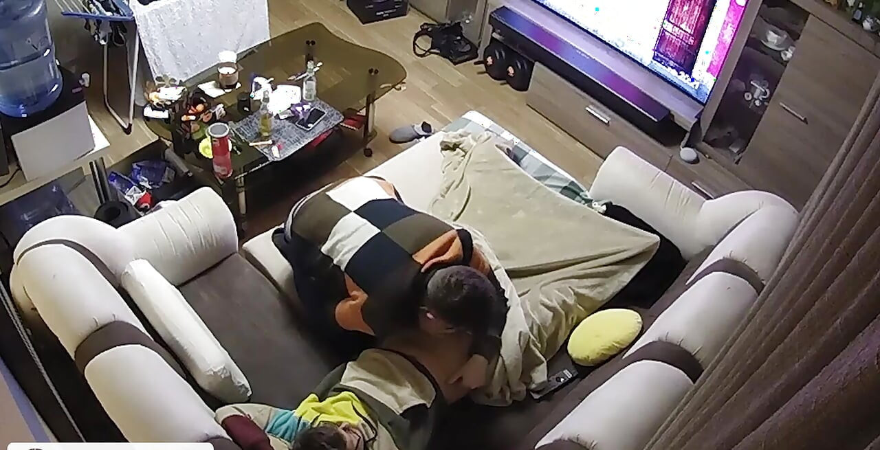 Sepong kontol sampai muncrat banyak banget dan aku nggak bisa santai setelah muncrat!