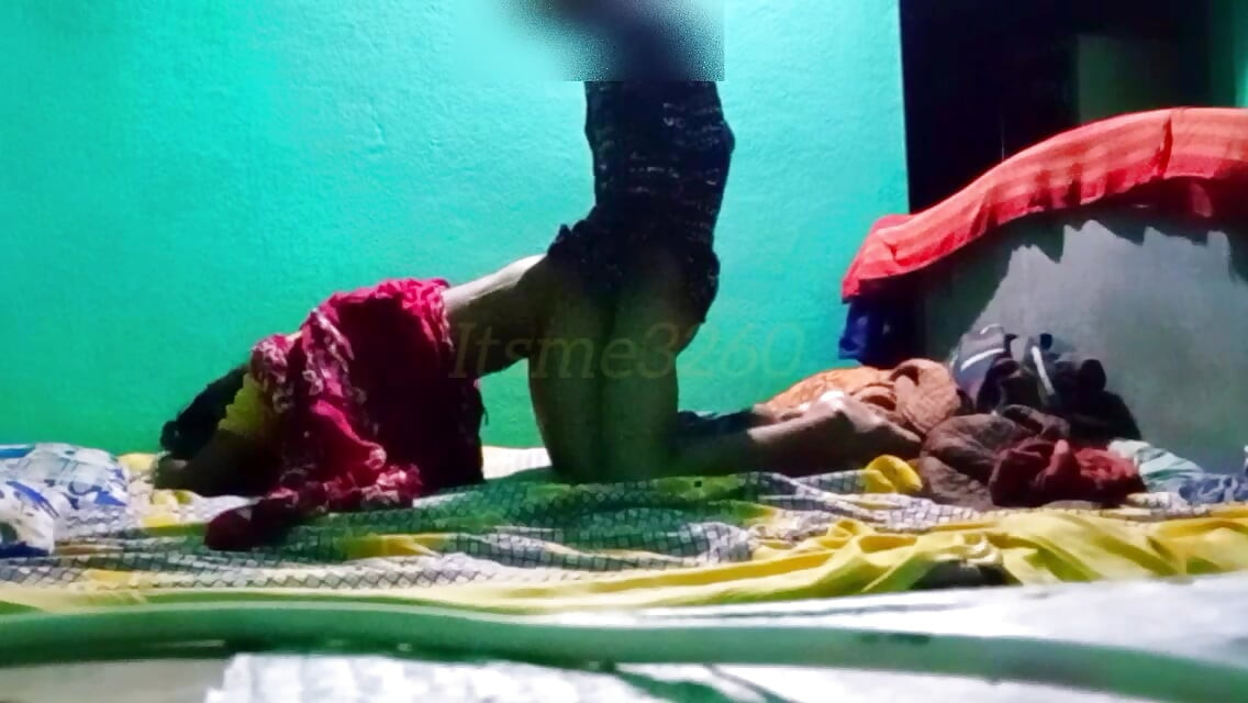 Bhabhi ki mast chudai gharme ghuske hard chudai