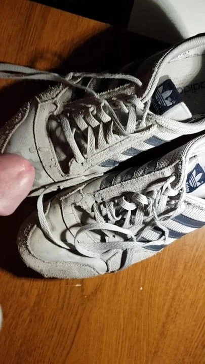 sneaker cum