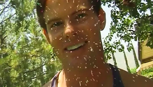 Дикий секс у бассейна