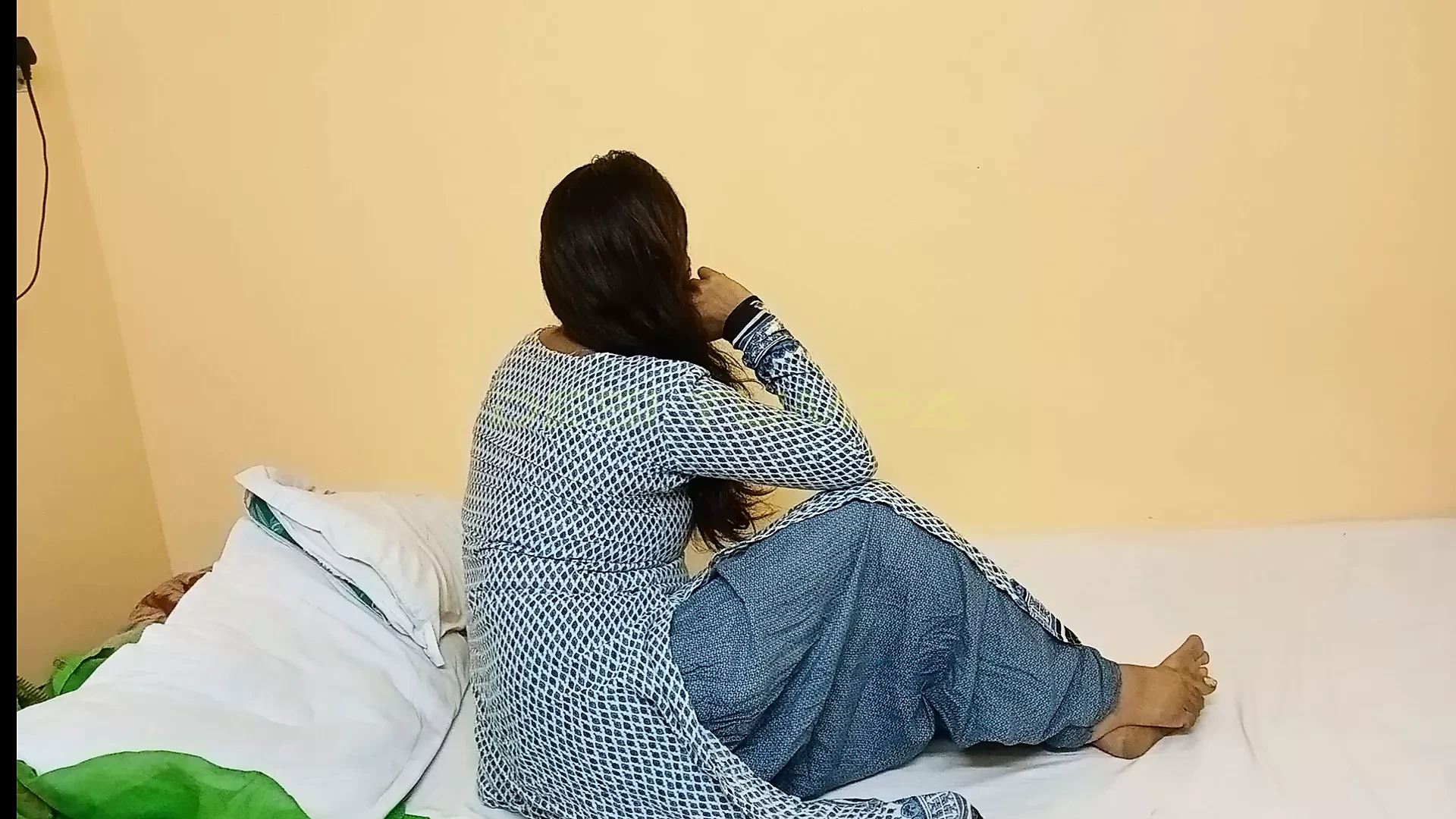 Me follo a la nueva vecina cachonda en una habitación de hotel - porno en bangla -desi tumpa