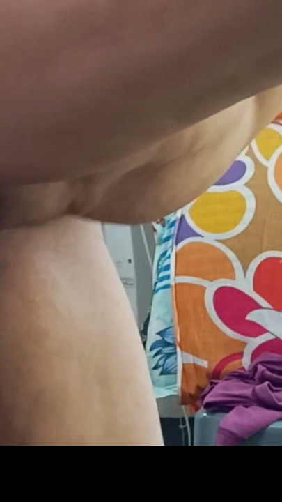 Desi MILF Bhabhi pencere kenarında arkadan sertçe sikiliyor ve yüksek sesle inliyor | Clip 1