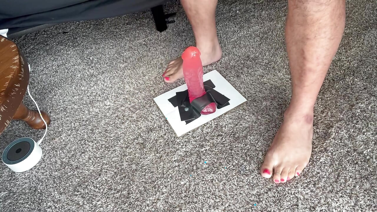 Fag chân vẽ thích cưỡi cu
