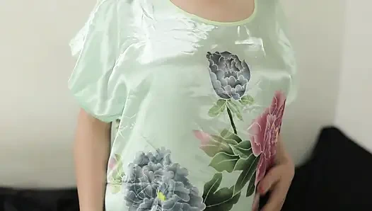 Экзотический индийский хиджаб в блестящем атласе - толстая большая задница, кримпай, масляный массаж