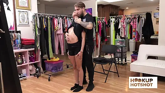 BTS - Alexis Tae Shows Off Her Beautiful Ass In A Photo Session!