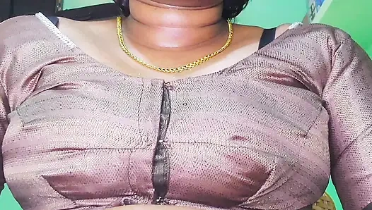 Возбужденная индийская бхабхи знакомится с новым соседом