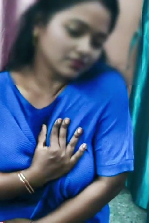 Napalona pani uwiodła męskiego sługę, aby zaspokoić swoje pożądanie - tamilskie gorące wideo z brudną rozmową