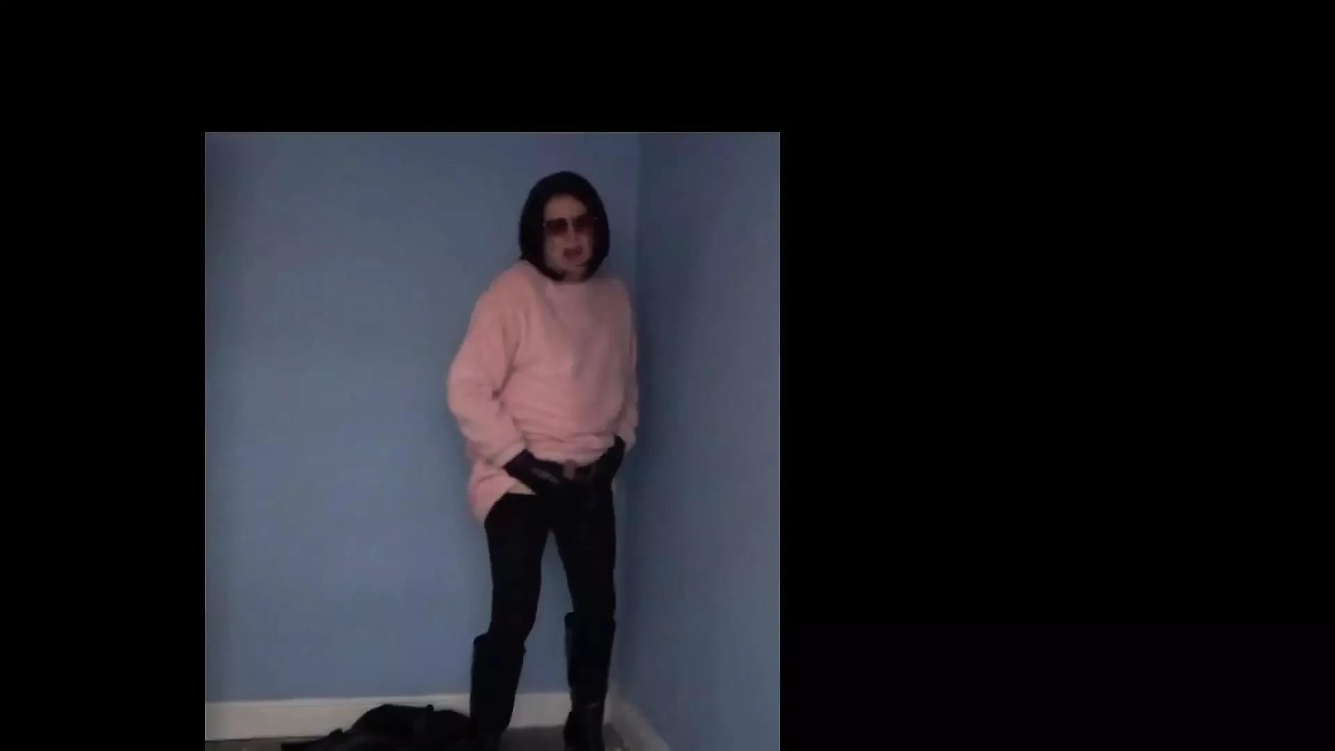 Spelar i rosa och svart