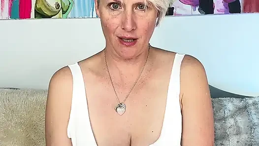 StepMommy Helps StepDaughter Relax Before Bed (JOI)