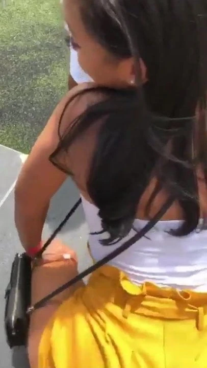 Sexy Jamaican girl wants your dick!