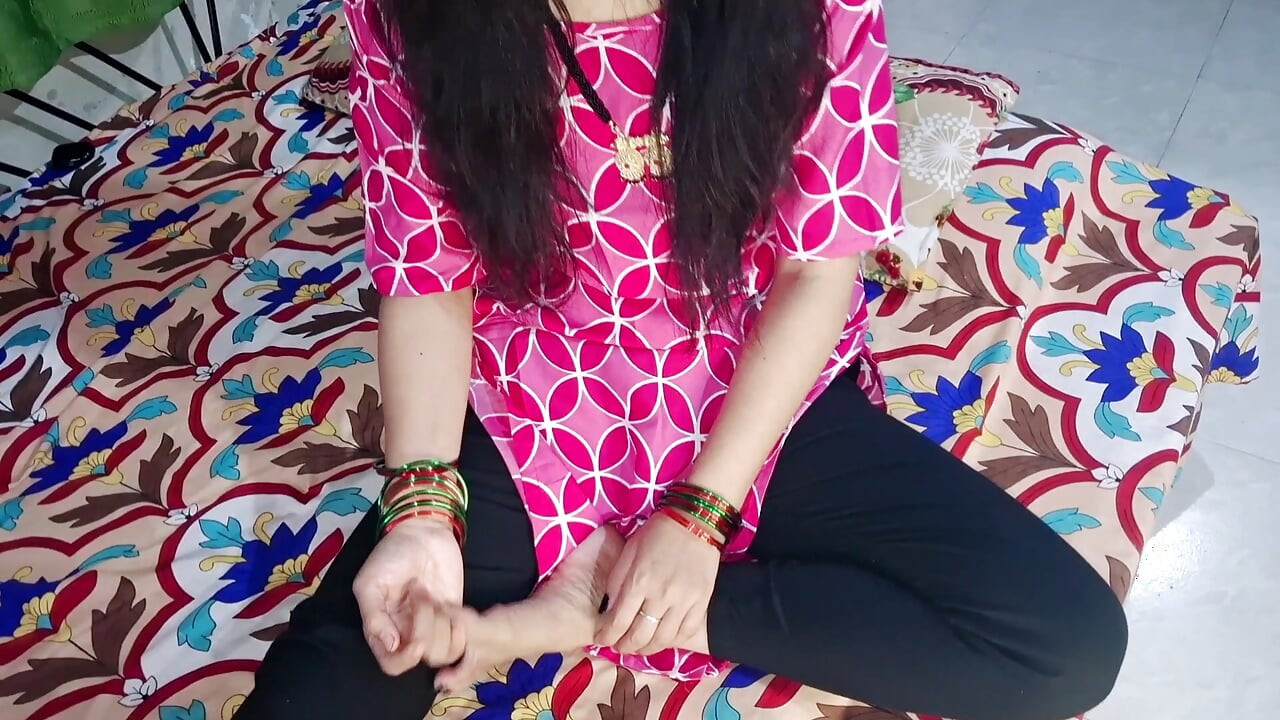 Desi village girl tight pussy first time sex videos, Indian village girl sex boyfriend fuck girlfriend