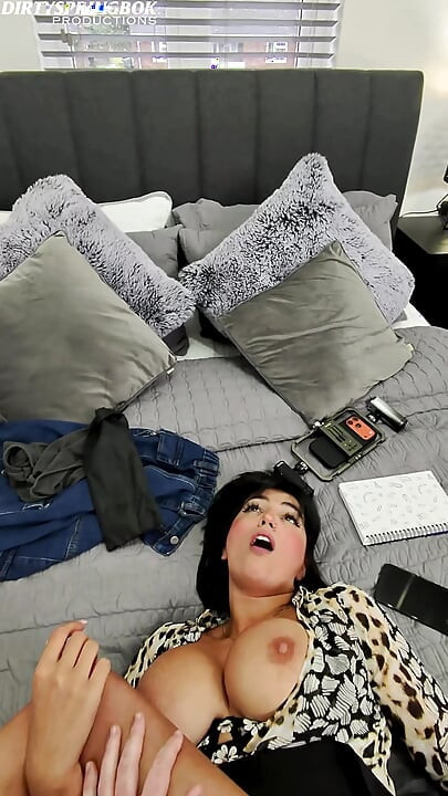 Aaliyah трахает ее оператор