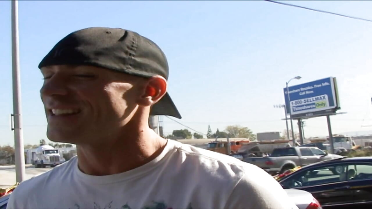 Picked up milf gets banged and facialized