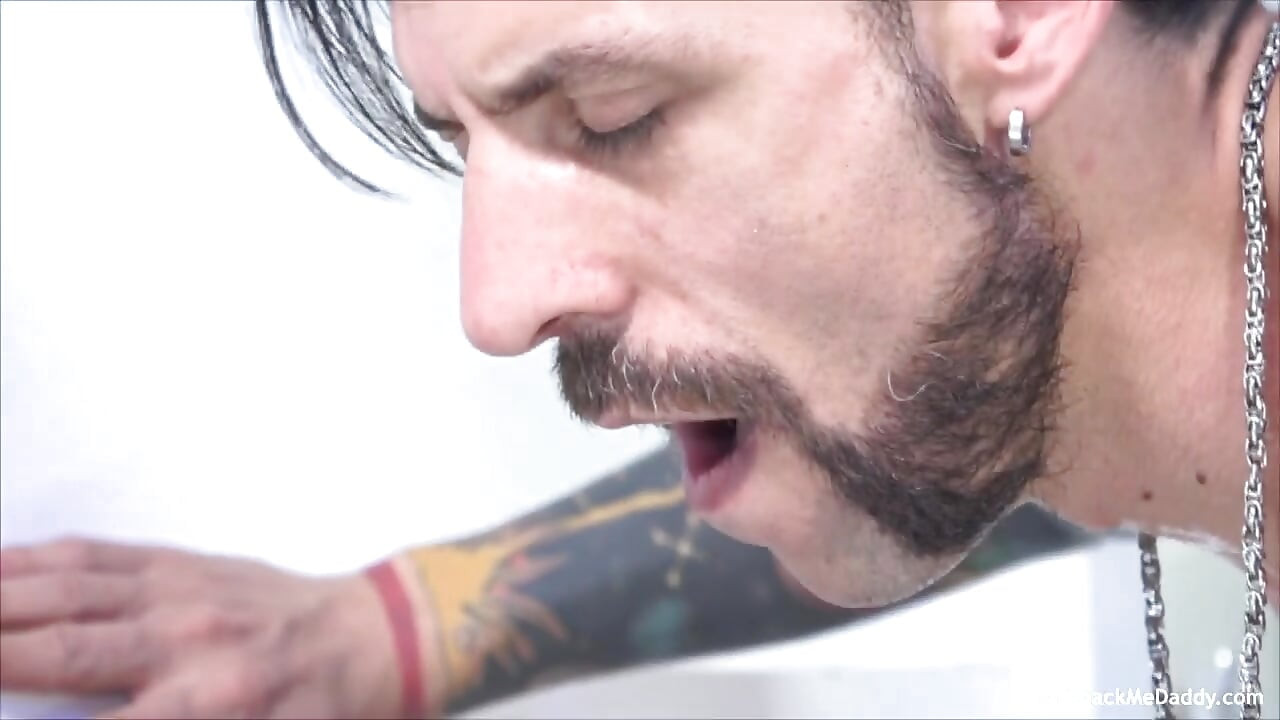 Twink Will Barebacks