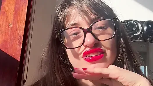 Penghinaan kontol kecil pov, ludah & kencing - cuplikan video panjang 9 menit