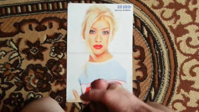 Трибьют спермы для Christina Aguilera