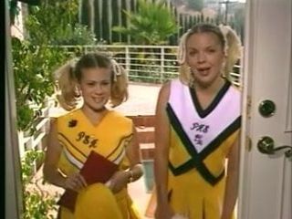 Cheerleaders Kristi and Teri Starr threesome
