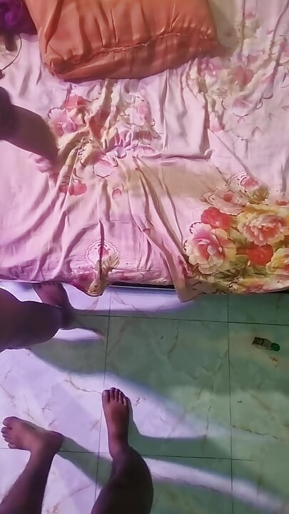 यादों को एक साथ बनाना कपोल डॉगी स्टाइल