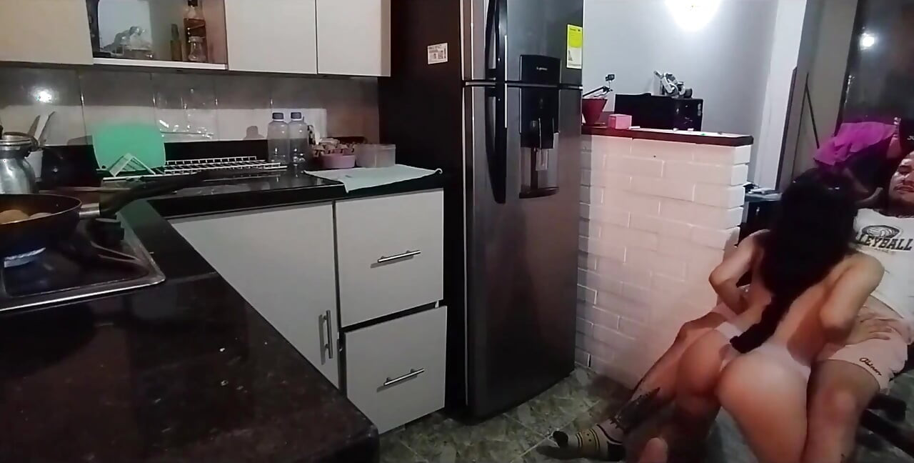 I Masturbated Looking at Her How She Was Dressed and She Couldn't Bear to Suck My Entire Cock