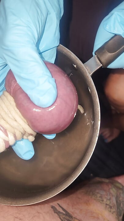 Chica Buena Hace Huevos Duros