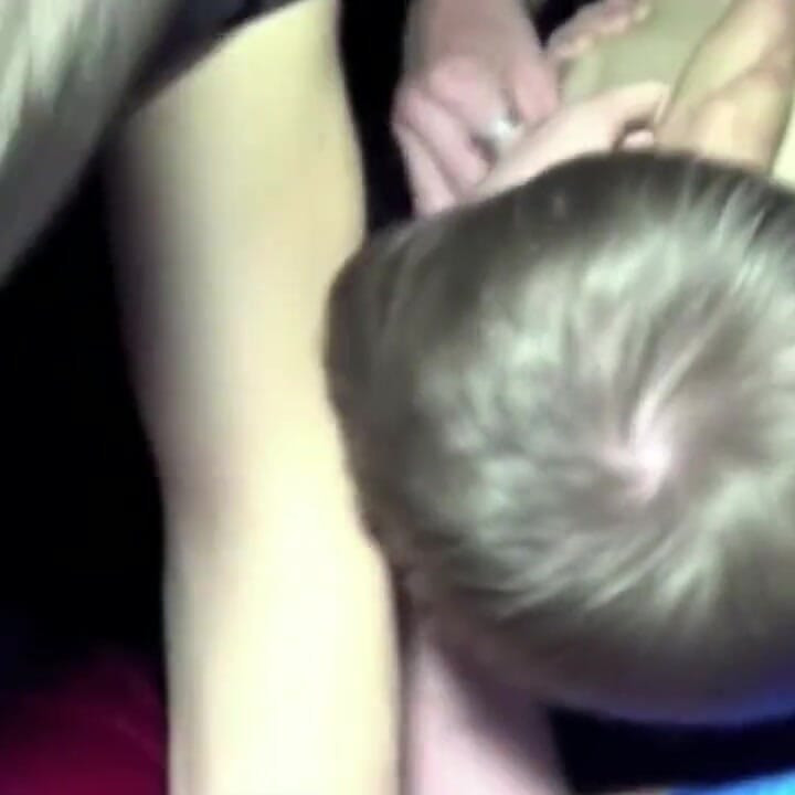 Fransız twinks ile arkaorom içinde amator grup seks