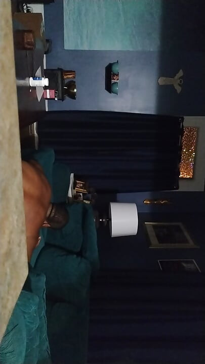 Suamiku yang hot sama prajurit latina malam-malam