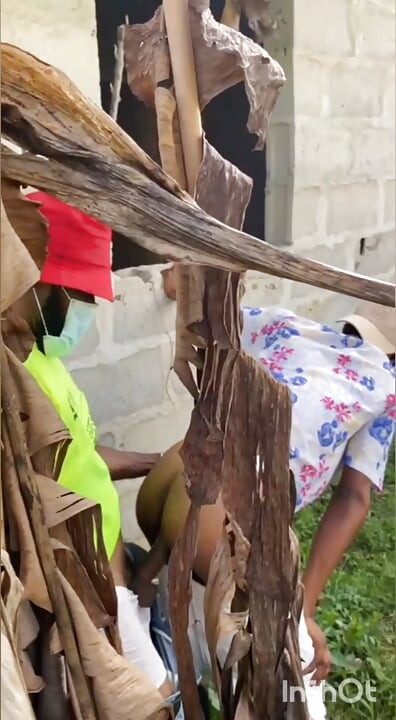 フェムボーイが不良の恋人と会う