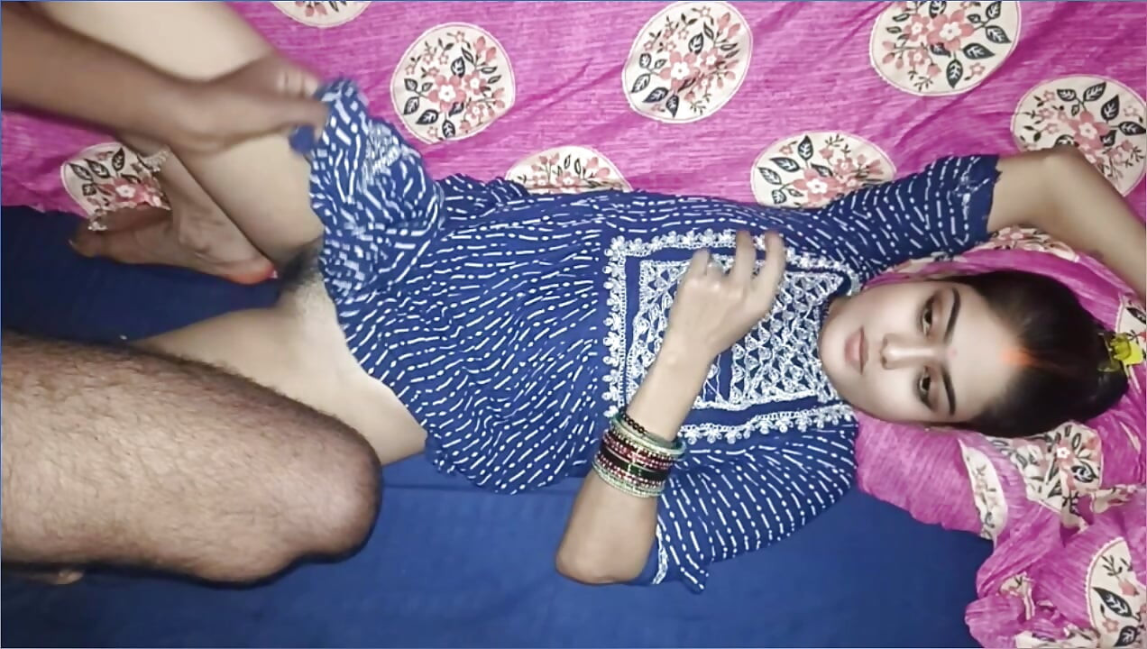 Invited the girl from my village for the honeymoon at night and had sex by inserting the penis.