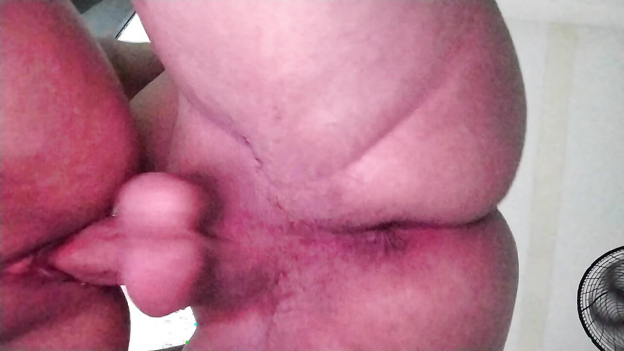 Otišao sam se jebati s bivšom, a onda sam uzeo moju napunjenu pičku i natjerao muža da je pojede i da i meni svrši unutra