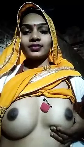 Desi bhabhi ke dudh