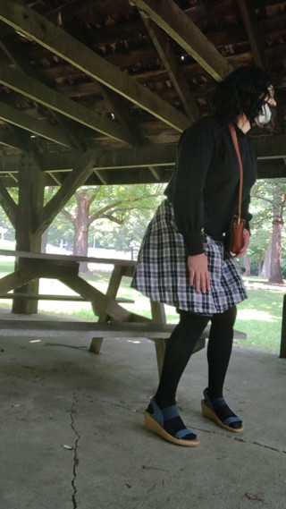 Sissy strokes in public park while cruising thumbnail