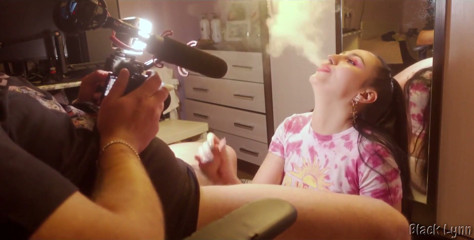Bts – Vape and Blowjob From Stunning Cocksucker Black Lynn