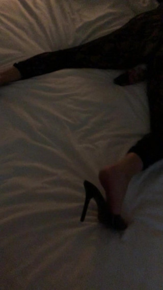 Slag fucks herself