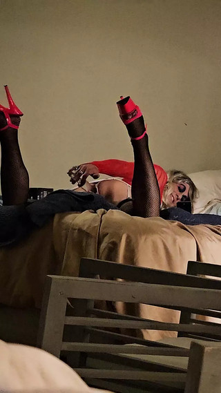 Sissy Crossdresser Husband 2Nd Rounds Of Frozen Glass Dildo