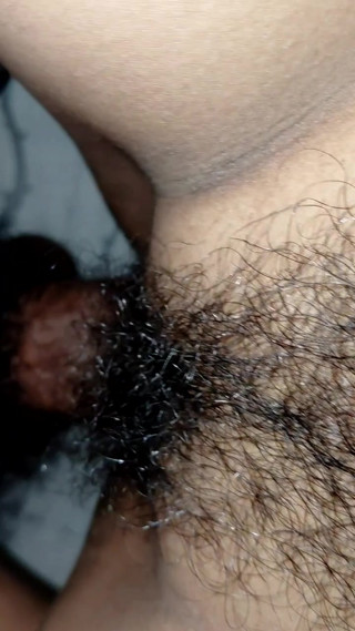 I don't know how i control myself when I see my girlfriend