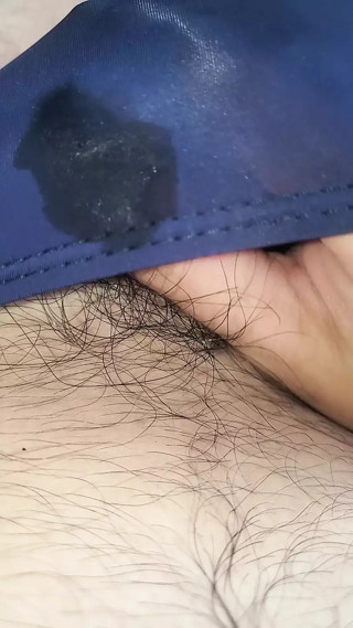 Thick Japanese in bikini starts masturbating and ejaculates in bikini thumbnail
