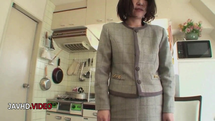 Passionate Japanese MATURE Kiyoe Majima Vibrates Her Hairy Pussy Hardly