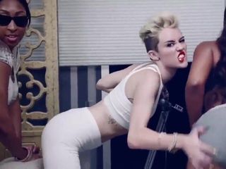 Miley Cyrus sexy ass