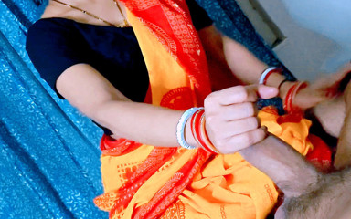 Newly Married Village Wife Virgin Pussy First Time Fucking Hard in Saree