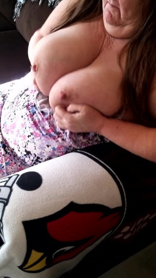 Neighbor Titty play
