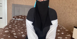 Arab Girl Giving JOI