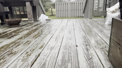 Rain-soaked Muscle Jerk Explosive Outdoor Cum Under the Storm