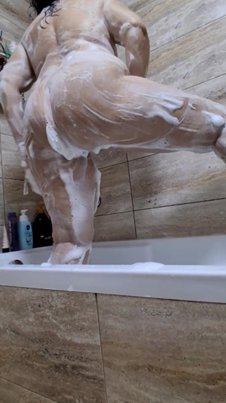 Big Ass Wife Taking a Shower