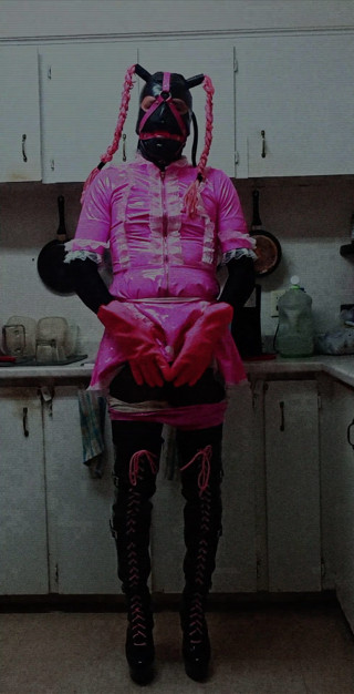 Sissy Maid Cleaning Short