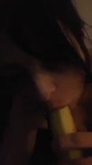 Nathalie suce comme une chienne