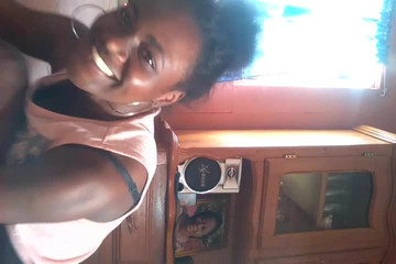 Twerk de la gabonaise 18 ans