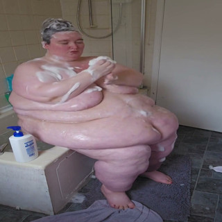 SSBBW Unable to Bath Part 2 in the Bathroom