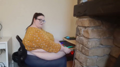 Fat girl office struggles