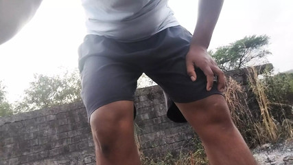 I started having sex. Handjob boy in the forest